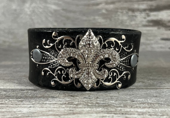 Fleur de lis cuff best sale bracelet
