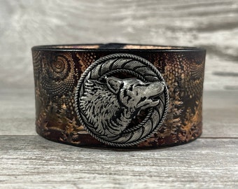 Howling wolf leather cuff bracelet - hand stamped and dyed one of a kind work of art - Lost Sailor Speckled Sparrow collab [3556]