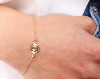 14K Gold Shiny Flower Bracelet, Sparkle Diamond Cut Daisy Bracelet, Minimalist Simple Bracelet Gift for Bridesmaid Gift for Best Friend