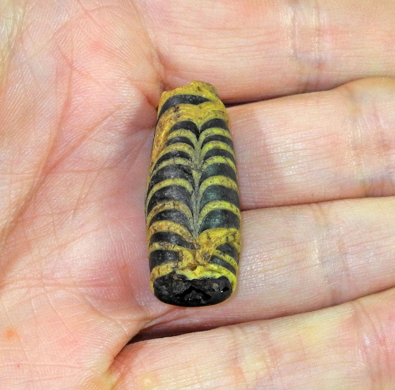 Emulating Agate Ancient Hellenistic to Roman era Dragged /& Trailed Glass Bead