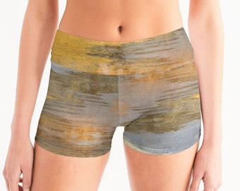 Women's Mid-Rise Yoga Shorts Flow State