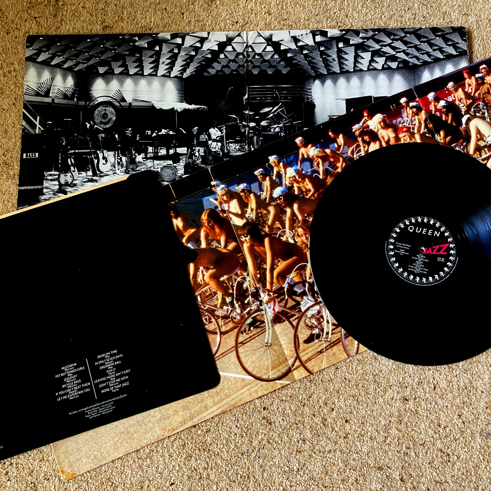 Queen Jazz - 1st + Attached Poster - EX UK Vinyl LP — RareVinyl.com