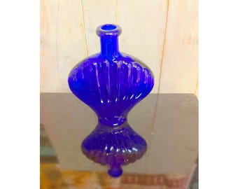 Capteur de soleil décoratif vintage en forme de bouteille en verre bleue