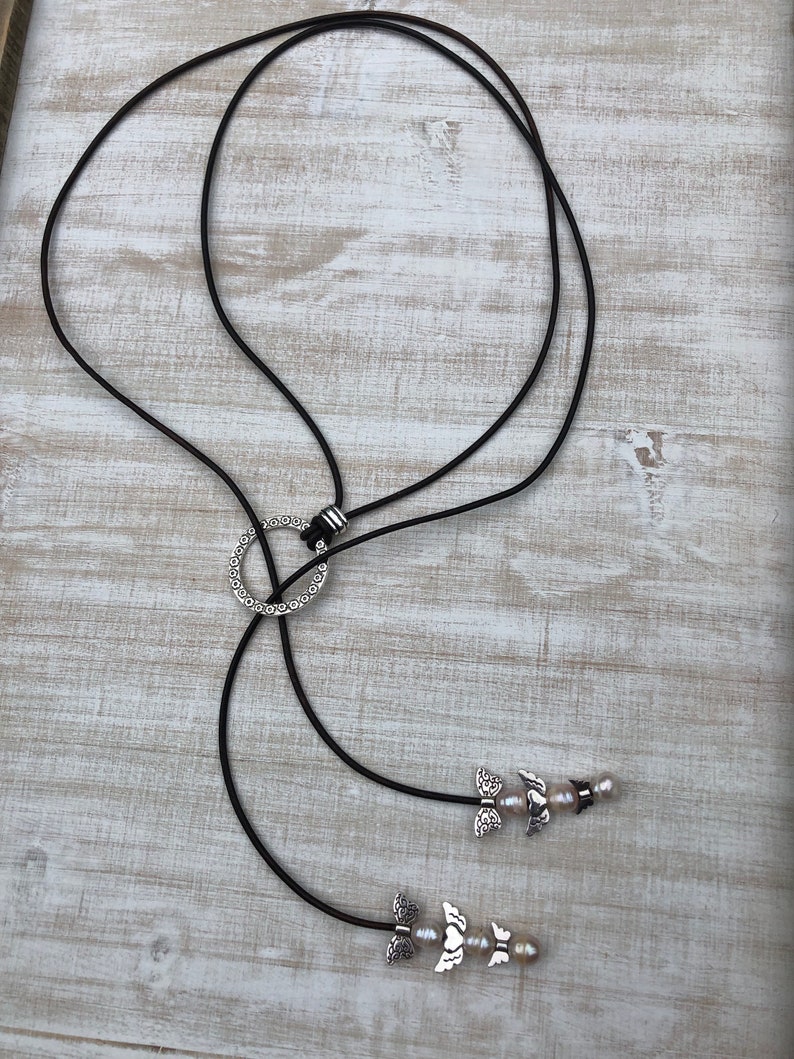 Leather and Freshwater Pearl Choker Y necklace.