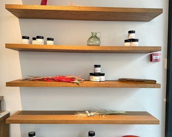 Conjunto de 2 estantes flotantes de roble Live Edge, estante flotante de decoración, estantes de madera personalizados, estantes rústicos.