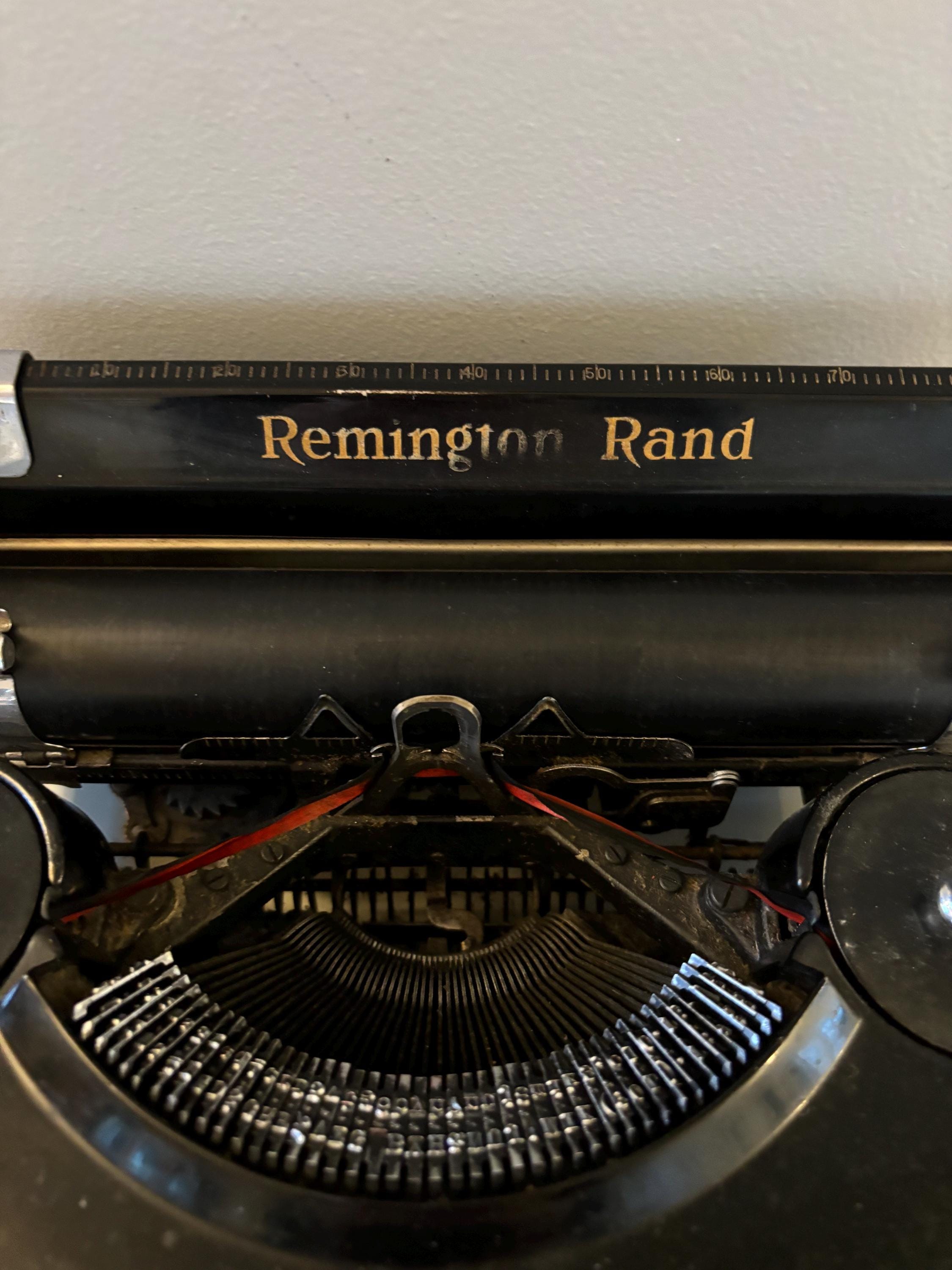 1934 Remington Rand Typewriter: Working Vintage Model With Case