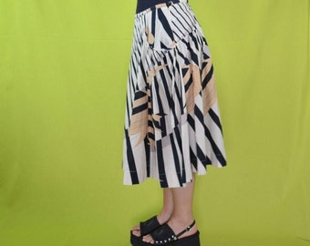 Vintage handmade black & white graphic design A-line cotton summer skirt with pockets