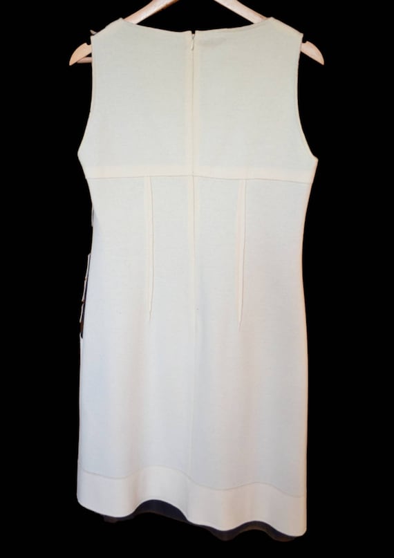 Vintage italian design off-white wool dress with … - image 8