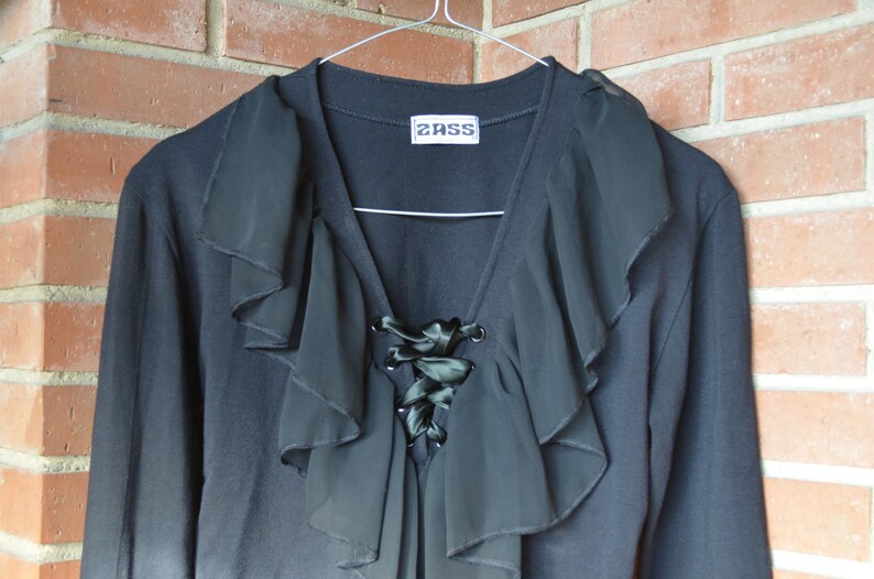90s VictorianNew Romantic chiffon Ruffled collar with satin laces Black Top