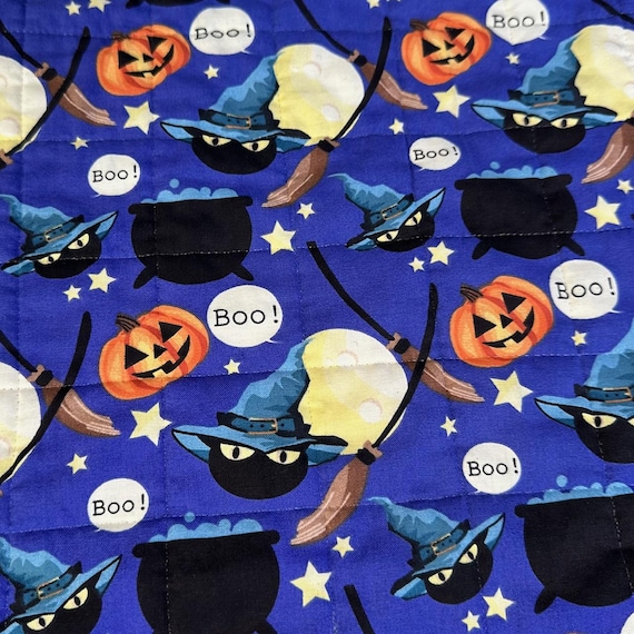 Halloween KennelKwilt or Wall Hanging ~ FREE SHIPPING ~ Awesome Pet Blanket or Seat Cover ~ Measures 26 x 36
