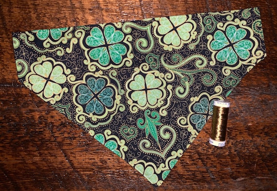 St Patrick's Pet Bandana ~ Fits Dog Cat or Critter ~ Your Pet's Collar Slides Thru ~ FREE SHIPPING