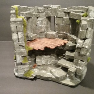 Tower Ruins/Outpost/tabletop gaming terrain/watch tower/ruined keep - Playable for 28mm gaming miniatures