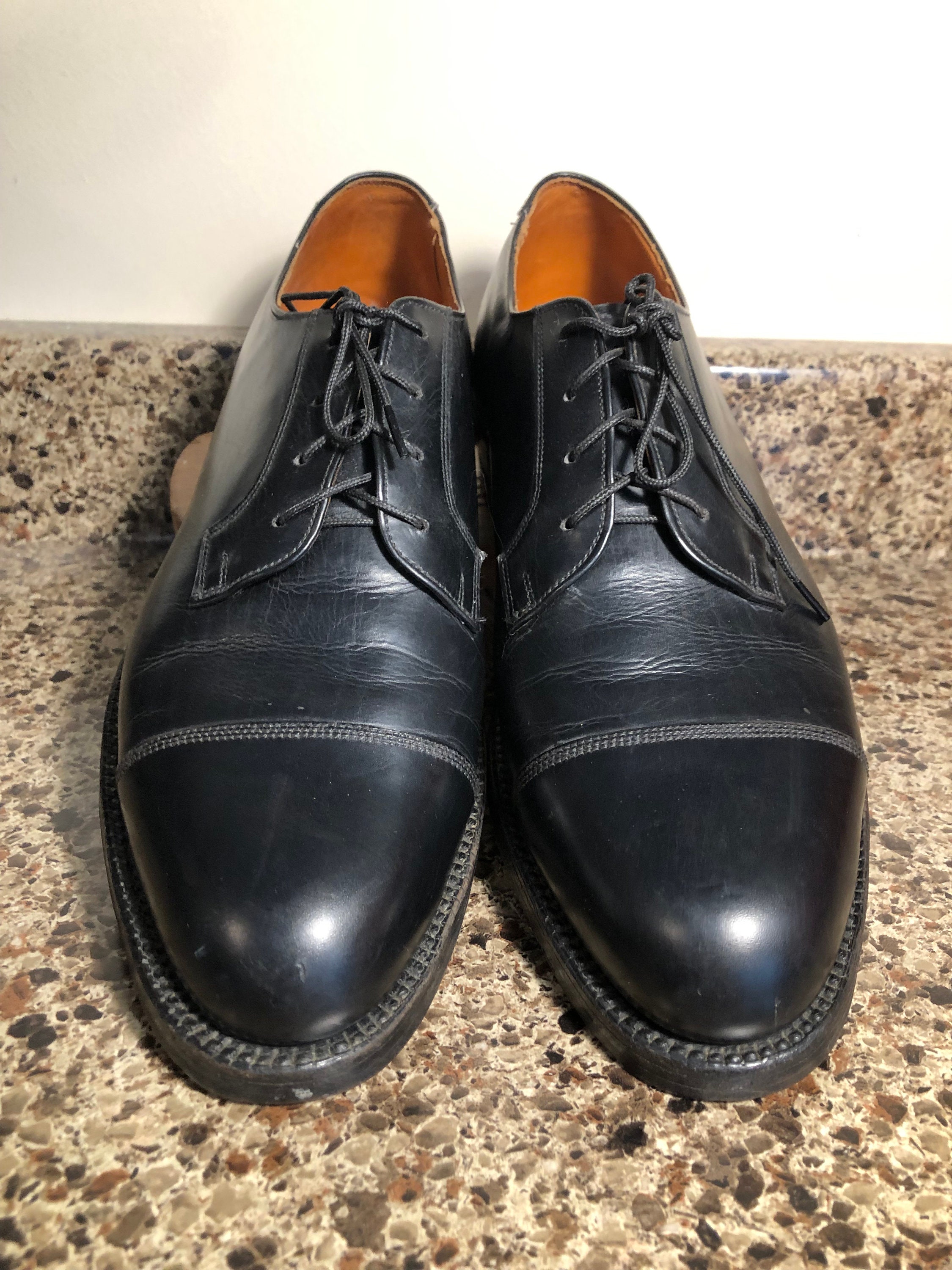 Vintage Canadian Made Hartt Black Calf Leather Oxfords, US Size 8E 