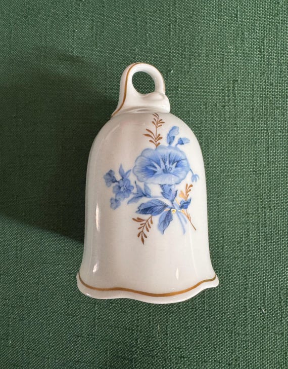 Hutschenreuther Germany   Danbury Mints Bells of the World