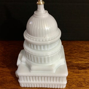 Avon &quot; The Capitol&quot; Decanter (empty)  LH