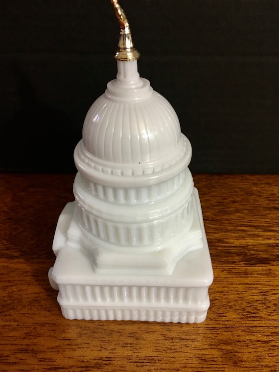 Avon " The Capitol" Decanter (empty)  LH
