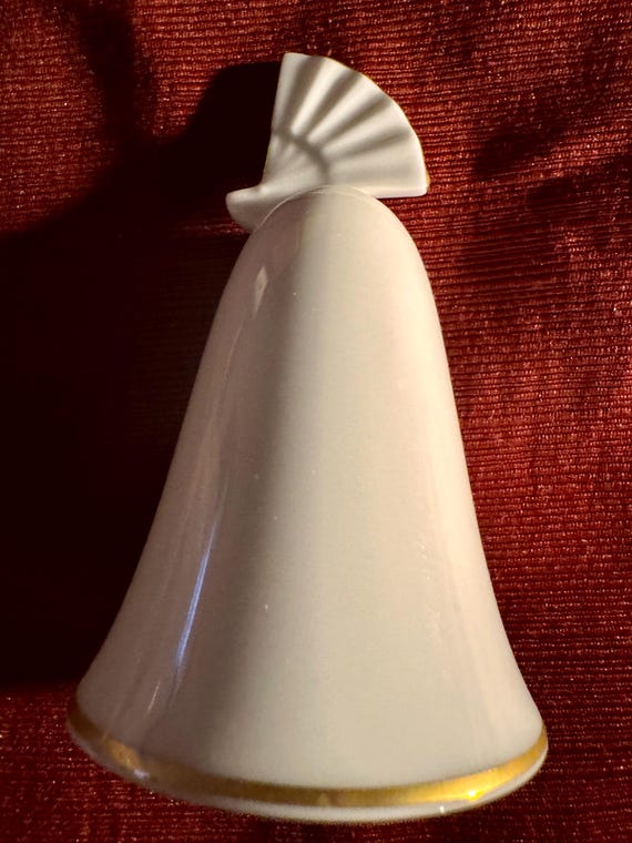 Noritake Danbury Mint's Bell, inspired by The Worlds Great Porcelain Houses