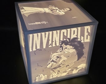 Onoverwinnelijke lithofaanlamp – Omni Man, Mark Grayson Fan Art Decor