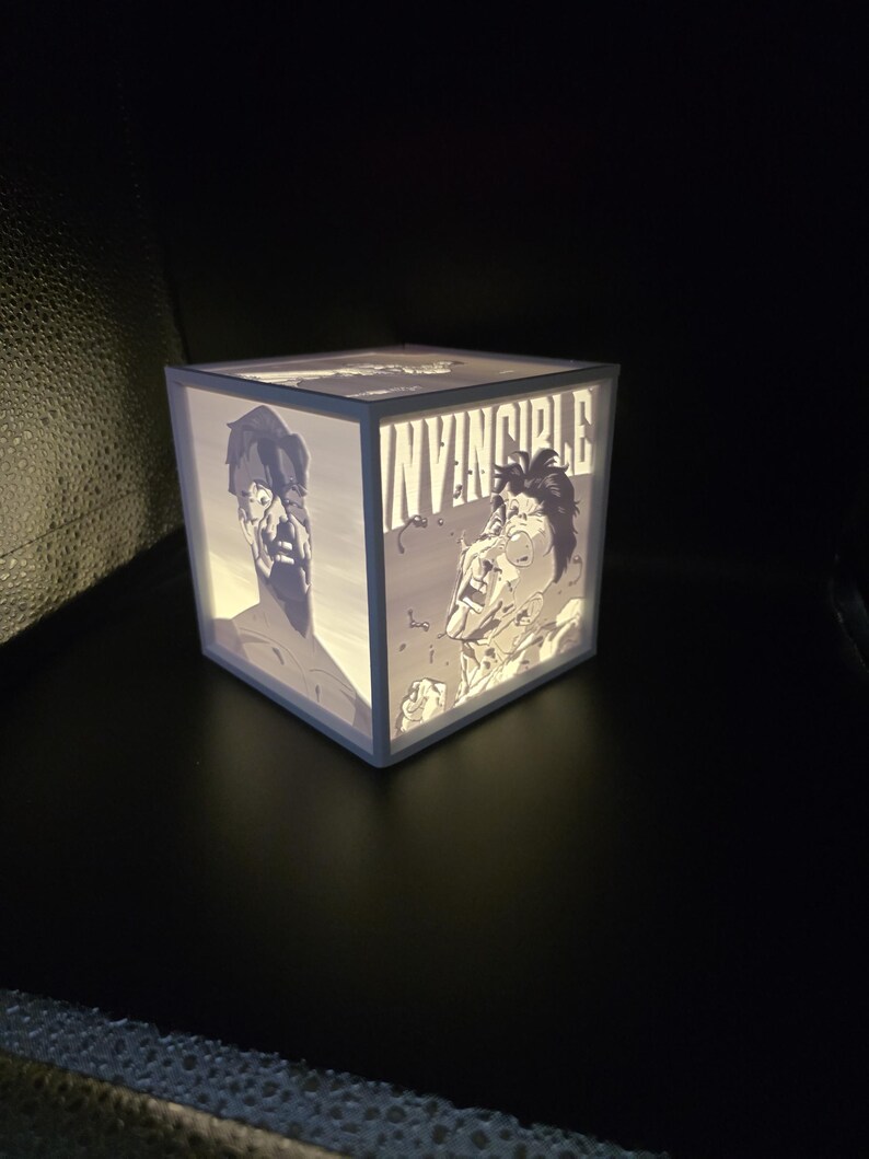 Invincible Lamp Invincible Lithophane Lamp – Omni Man, Mark Grayson Fan Art Decor - Etsy
