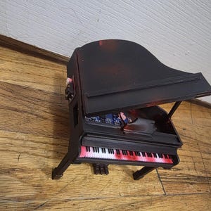 Silent Hill Music Box: Piano Theme, Rechargeable, 3D Printed image 10