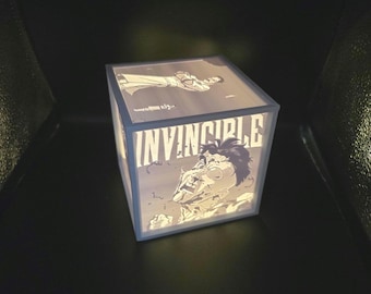 Invincible Lithophane Lamp – Omni Man, Mark Grayson Fan Art Decor