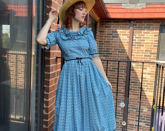 1970s vintage floral prairie/cottage core dress