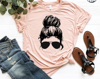 Camiseta de mamá, cara de moño despeinado, regalo para mamá, gafas de sol con moño despeinado, camiseta divertida para mamá, gráfico de moño despeinado Tess