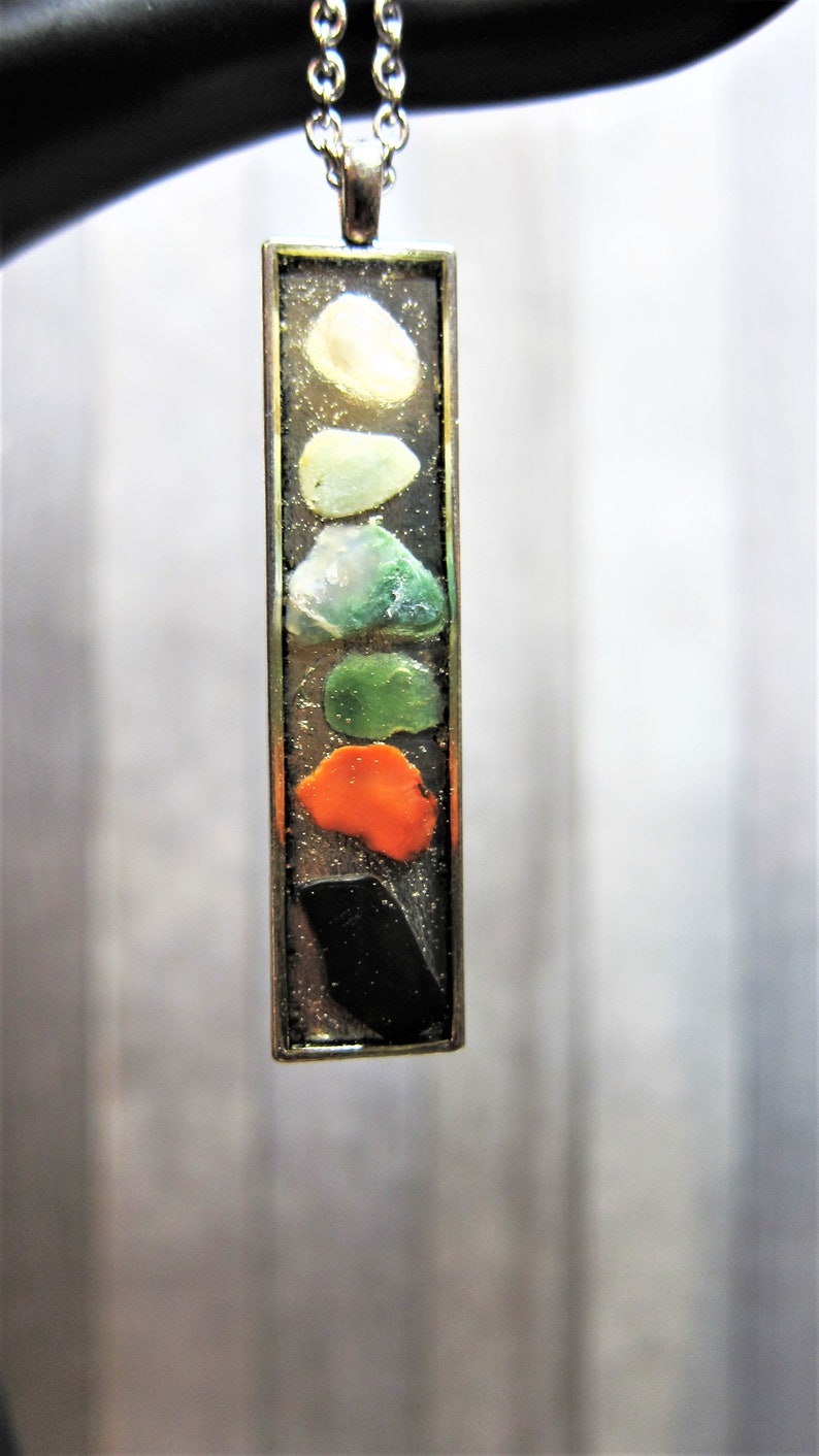 Natural Stone Acrylic Jewelry Simple Jewelry 6 Stone Pendant Necklace Bezel Jewelry Imperfect Jewelry Metal Jewelry