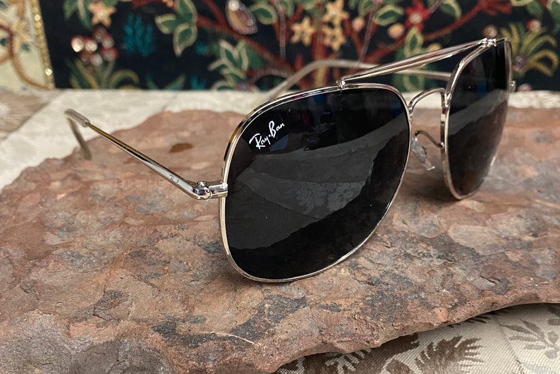 Desiginer Vintage Aviator Sunglasses image 1