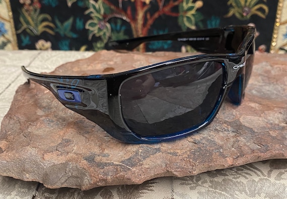 Vintage Wrap  Sunglasses - image 1