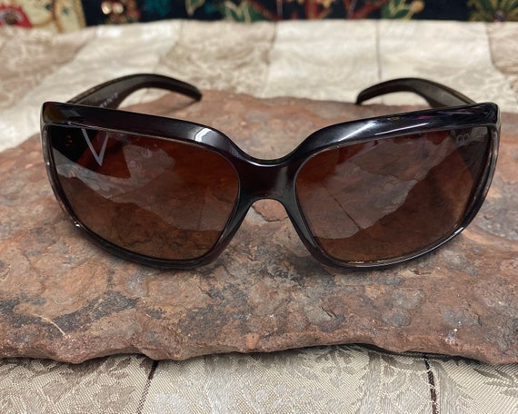 Designer  Vintage Wrap Sunglasses - image 3