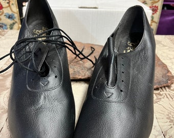 Vintage Ballroom Shoes (Donnie Comp)