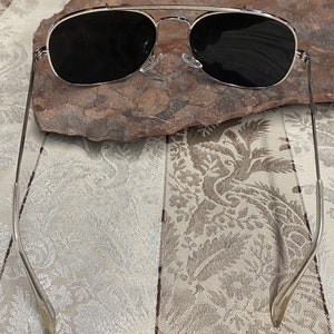 Desiginer Vintage Aviator Sunglasses image 4