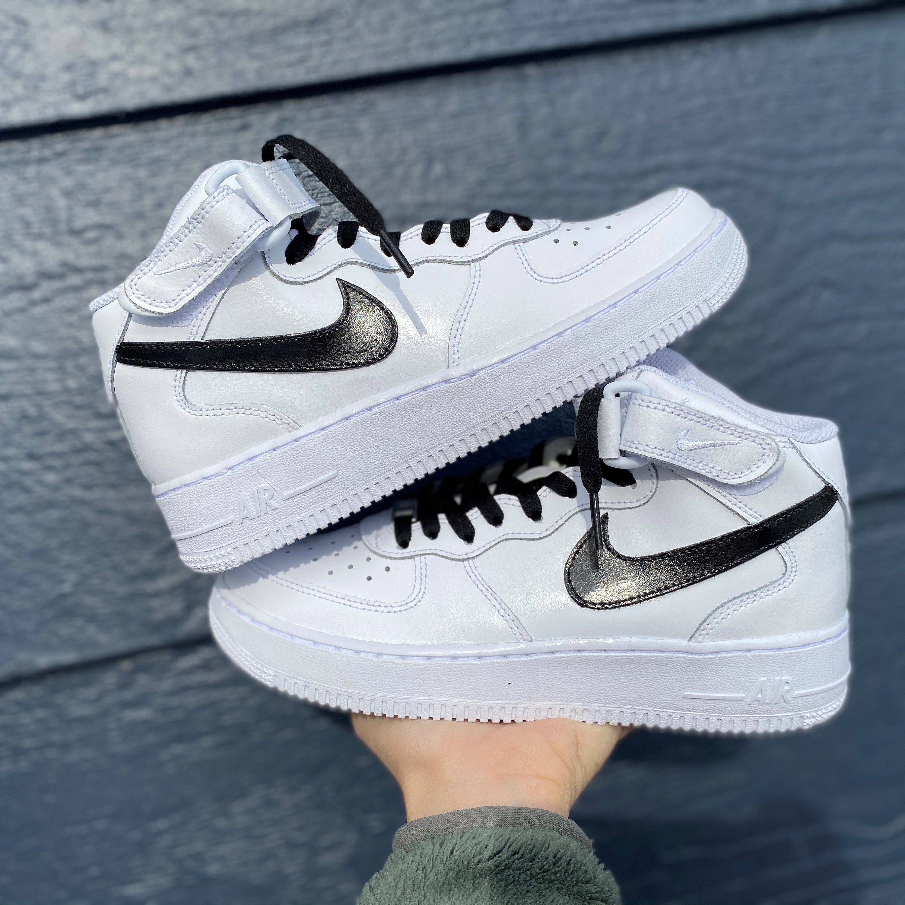 air forces with colored laces