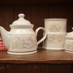 Vintage 1980s Royal Doulton Lambethware l Teapot Coffee Pot l Creamer Sugar Bowl l Matching Set l Cream Floral l Blue Flowers