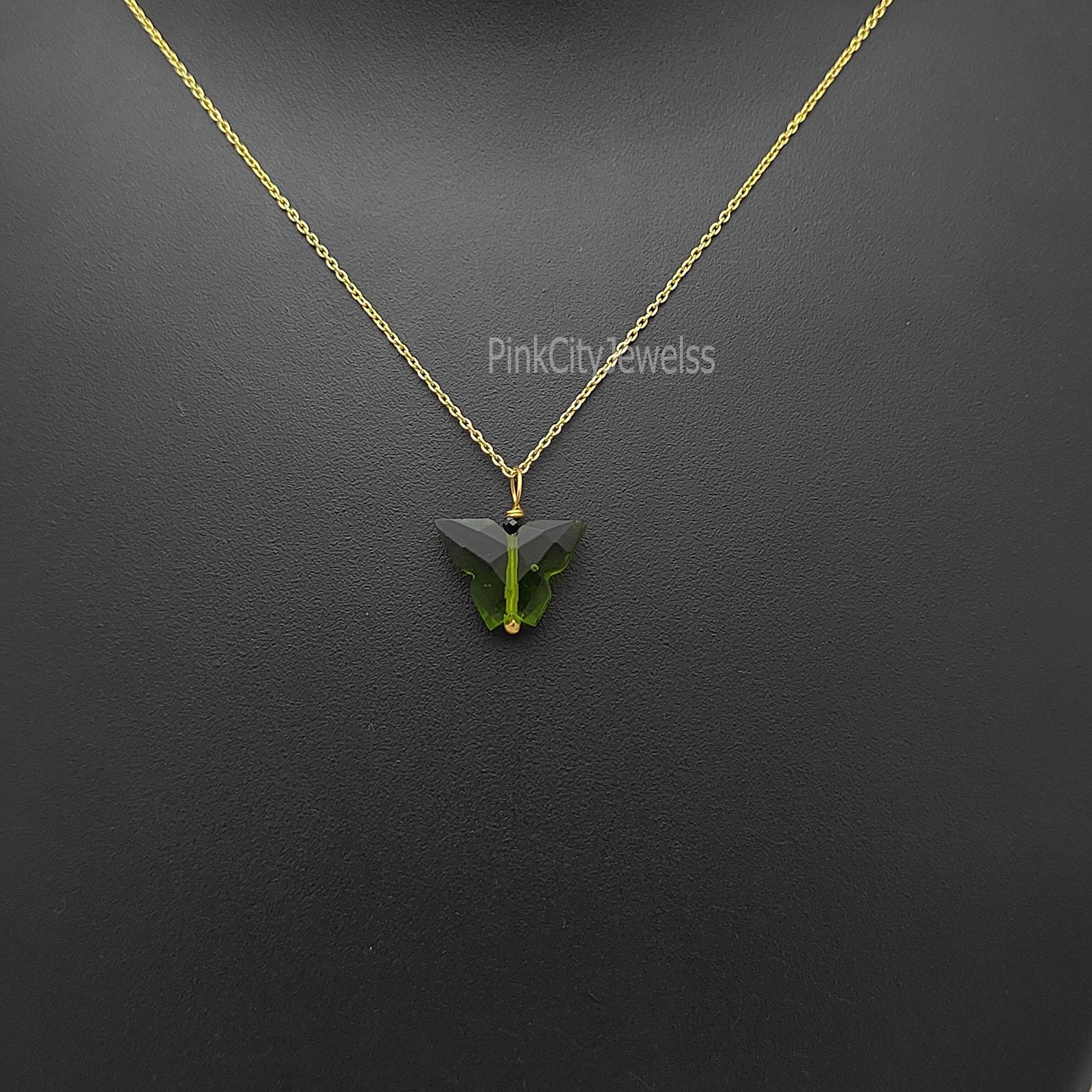 ペリドット バタフライネックレス - 8月の誕生石 クリスタルネックレス
