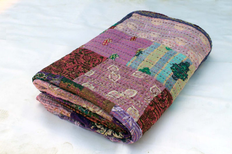 Purple Handmade Kantha Quilt Hand Embroidered Patchwork Kantha Blanket Indian Sari Kantha Throw Hand Stitched Kantha Bedspread