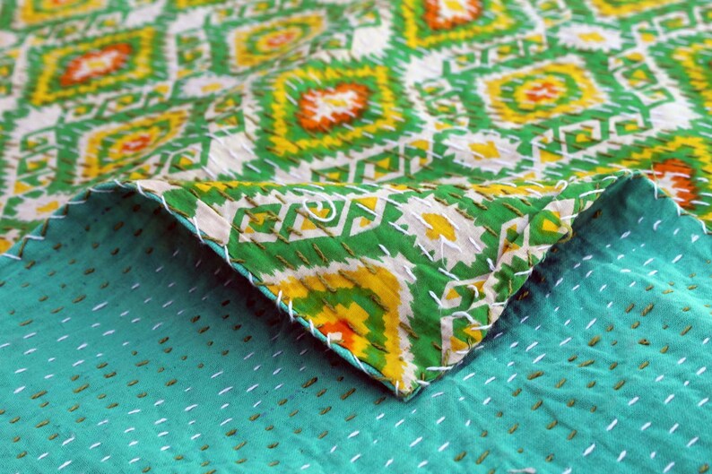 Green Ikat Design Kantha Quilt Handmade Kantha Blanket Queen Size Kantha Throw Indian Cotton Kantha Bedspread Hand Stitched Kantha Bed Cover