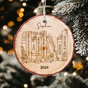 Personalized Bookshelf Christmas Gifts, Custom Title of Books Wooden Ornament, Librarian Presents, Gifts For Book Lover