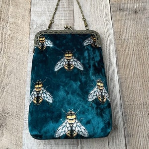 Crossbody Phone bag. Green clutch bag. Clutch bag with strap. Bee handbag. Velvet evening bag. Sling bag for women image 4