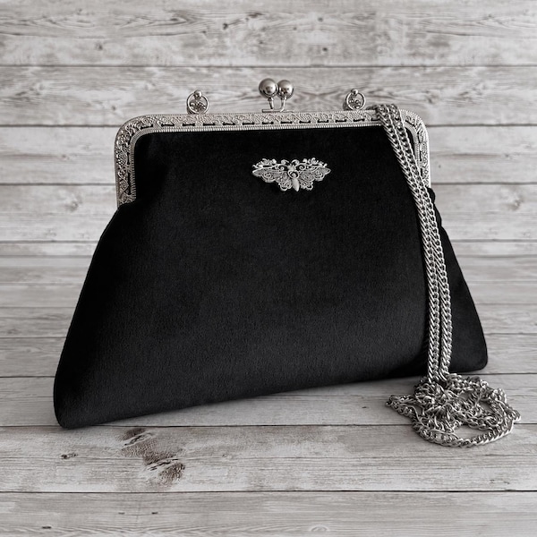 Victorian clutch bag. Gothic handbag. Black evening bag. Velvet clutch bag. Purse bag. Evening bag. Wedding guest purse. Vintage handbag.