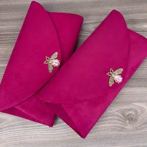 Sac de soirée rose en imitation daim pour femme. Pochette rose. Sac de soirée rose. Pochettes et sacs à main