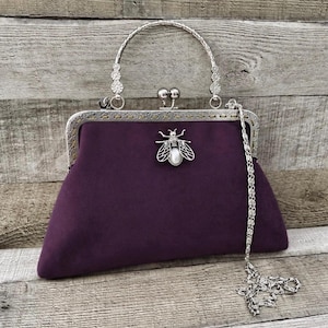 Bolsa clutch roxa escura. Bolsa de noite cor berinjela. Bolsa clutch de veludo. Bolsa de mão. Bolsa de noite feminina. Bolsa para convidada de casamento. Bolsa vintage.