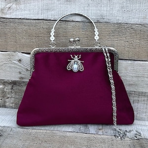 Samt-Clutch-Tasche. Hochzeits-Gast-Clutch. Vintage Handtasche. Abendtasche mit Henkel. Abendtasche bordeaux. Formelle Handtasche