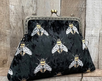 Velvet clutch bag. Vintage crossbody bag. Velvet handbag. Black vintage bag. Bee handbag. Black Clutch purse. Vintage clutch