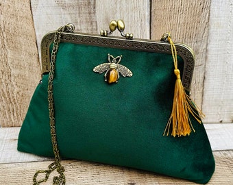 Green handbag. Green Evening bag. Green clutch bag. Vintage clutch. Velvet clutch. Crossbody bag for women.