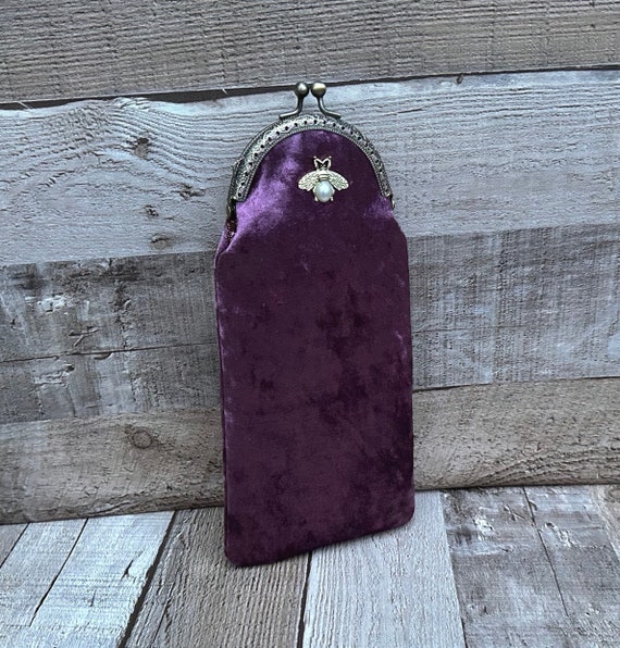 Cute glasses case. Soft glasses case. Velvet glasses case.