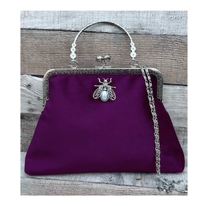 Lila Clutch Tasche. Abendtasche in lila. Vintage Clutch. Viktorianische Handtasche. Vintage Handtasche. Samt Handtasche. Crossbody Tasche für Damen