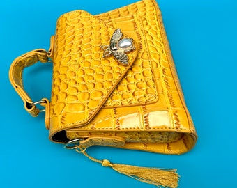 Clutch bag. Crossbody bag. Top handle bag. Bumblebee handbag. Small handbag. Handbag for women. Yellow clutch bag