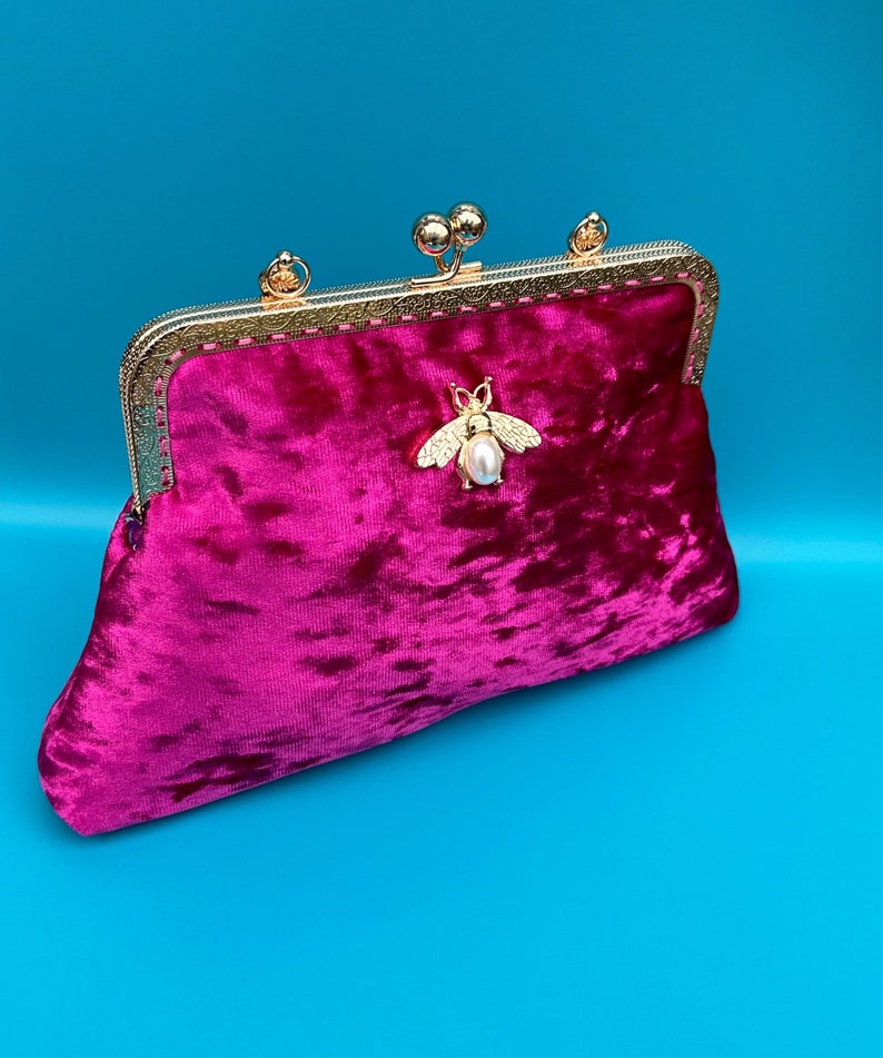 Evening bag for women. Pink evening bag. Velvet evening bag. Kiss lock Purse bag. Clutch bag for women. Fuchsia clutch bag image 9